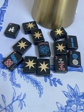 New AMERICAN MAHJong Set black w/Gold Stars 166 pieces. Traditional engraved set
