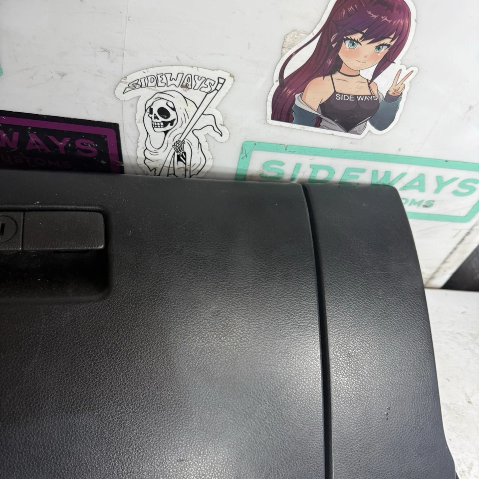 Внутренний бардачок отсек для хранения 03–07 Infiniti G35 черный - Изображение 4 из 4