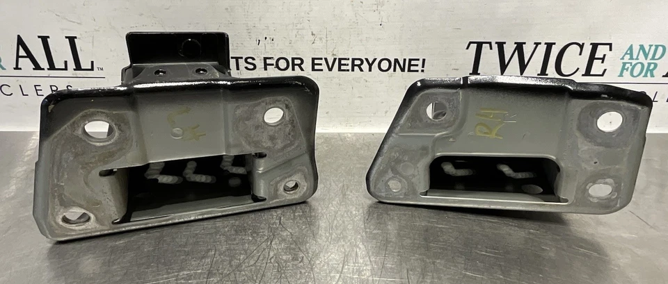 Barra de choque/parachoques izquierda Nissan Leaf 2011-2016 soporte OEM Foto 2 de 4