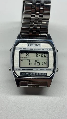 Vintage Seiko A904-5199 Alarm Chronograph LCD Quartz Watch