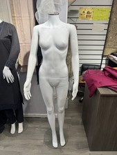 Maniquine Female