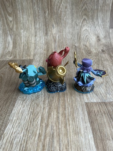 3 Skylanders Figures Bundle - Picture 2 of 3
