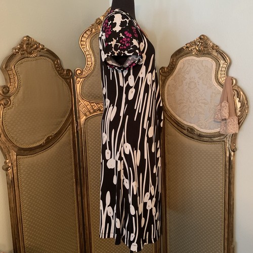 Jonathan Martin.Size 12. Fit & Flare Stretch Draped Dress. Side Detailing. B6. - Picture 6 of 7