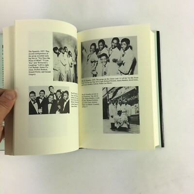 DOOWOP ：THE CHICAGO SCENE Doowop The Chicago Scene Robert Pruter Doowop is destined
