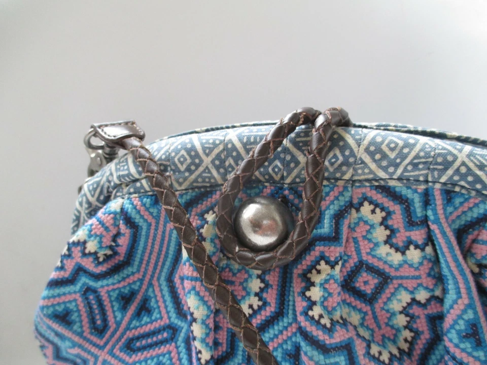 Bolso sin asas PLENTY BY TRACY REESE azul tribal bordado correa de cuero  Foto 2 de 4