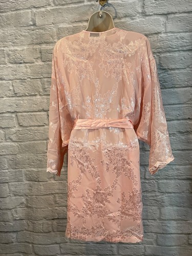 Set camicia da notte/accappatoio vintage Natori Neiman Marcus rosa raso ricamato taglia small - Foto 5 di 12