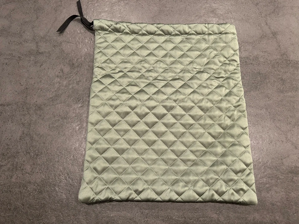 Подлинный стеганый мешок для пыли GUCCI с подкладкой атласный зеленый шалфей 12 X 15 дюймов - Изображение 4 из 4