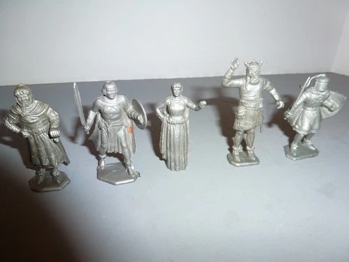 MARX PRINCE VALIANT PLAYSET FIGURES 54mm