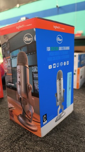 Blue Yeti Microfono USB professionale 988-000103 - Argento, leggermente usato, A4 - Foto 3 di 4