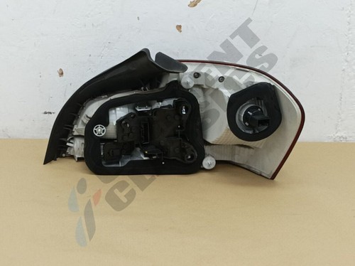 BMW E82 118D 1 SERIE FANALE POSTERIORE SINISTRO OSCURATO 7273429 - Foto 4 di 7