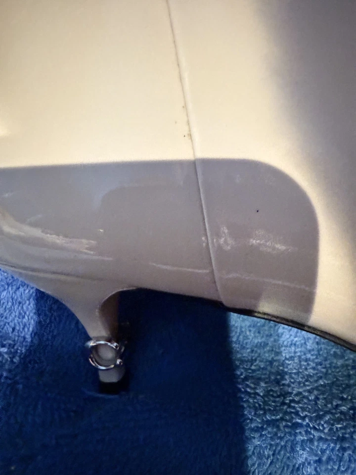 Botines para mujer COACH charol marfil. Talla 9,5 Foto 4 de 4