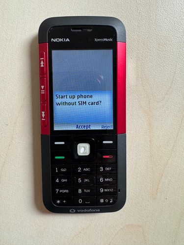 Nokia 5310 Xpress Musiktelefon - Schwarz Rot