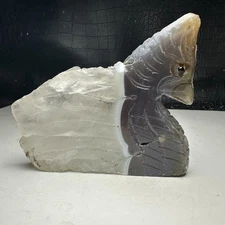 246G Natural Crystal Mineral Specimen. Agate. Hand-carved griffin.statue.CR