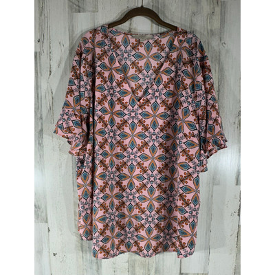 Loft Plus Tunic Size 26 pink Geometric Print Flowy Flutter Sleeve Vneck