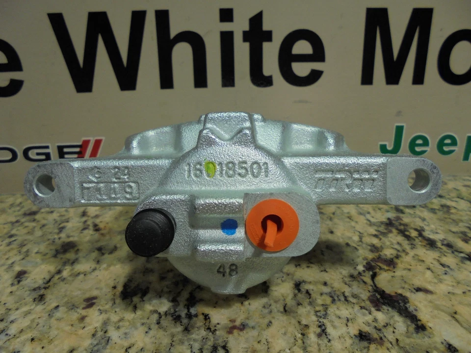 Jeep Liberty Dodge Nitro заводской суппорт Mopar левая сторона задняя новый OEM - Изображение 2 из 3