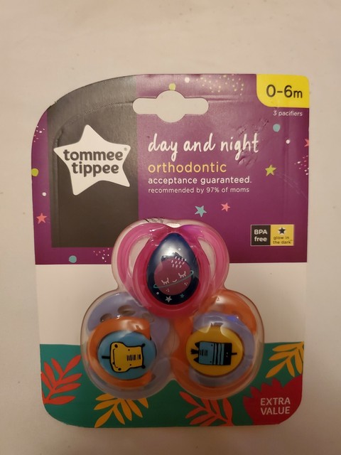 tommee tippee day and night pacifier