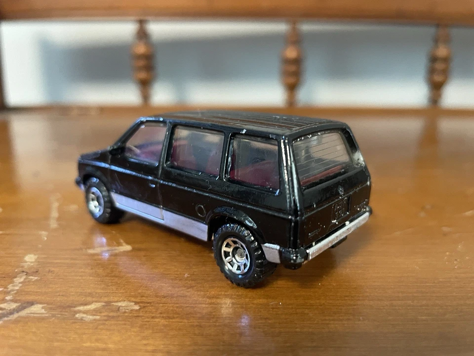 Matchbox Superfast #68 Dodge Caravan Minivan Inglaterra Base Lesney De colección 1983 Foto 4 de 4