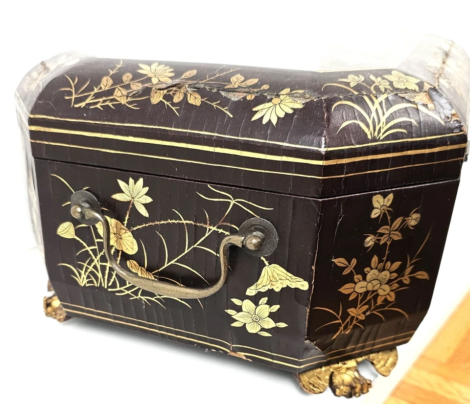 1820s Chinese Export Black Lacquer Gilt Sewing Box w Contents Antique - Image 4 of 4