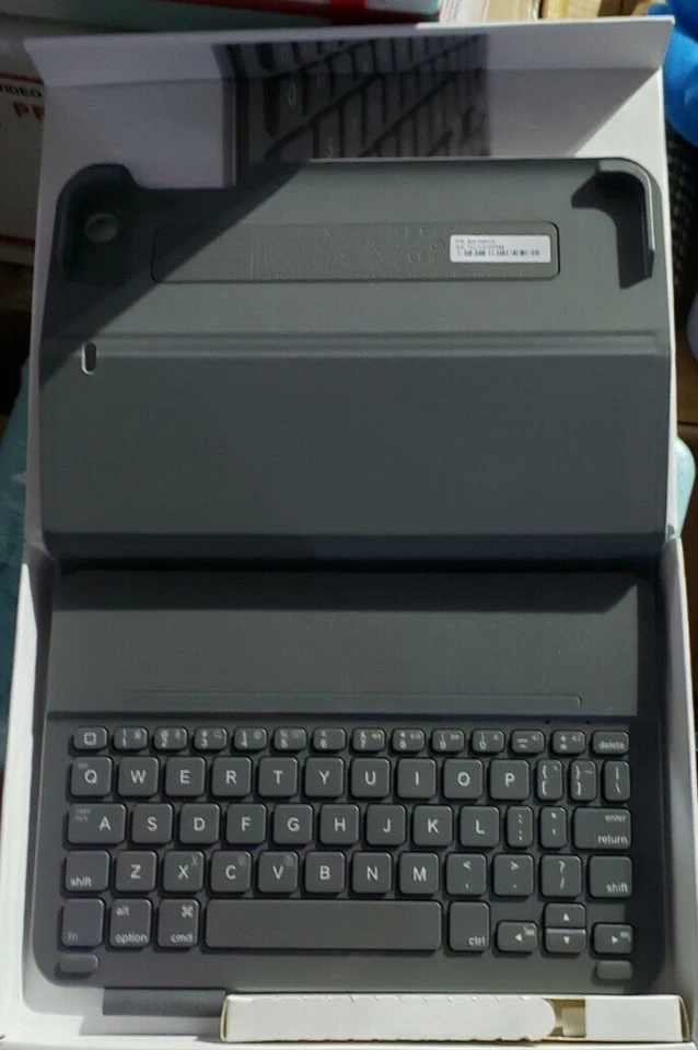 Logitech Ultrathin Keyboard Folio Case iPad Mini - Grey - Image 3 of 3