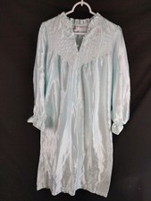 Vintage Fundamentals Petite Sz M Aqua Polyester Nightgown 3 Button Top Ruffle
