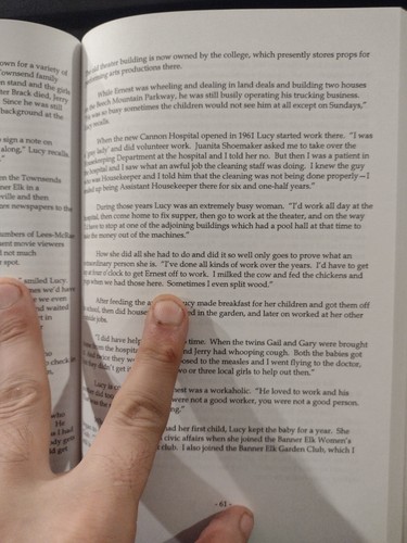 Mountain Magnolias: The Lives of Fourteen Avery Women Appalachian Signed Copy - Imagen 12 de 13