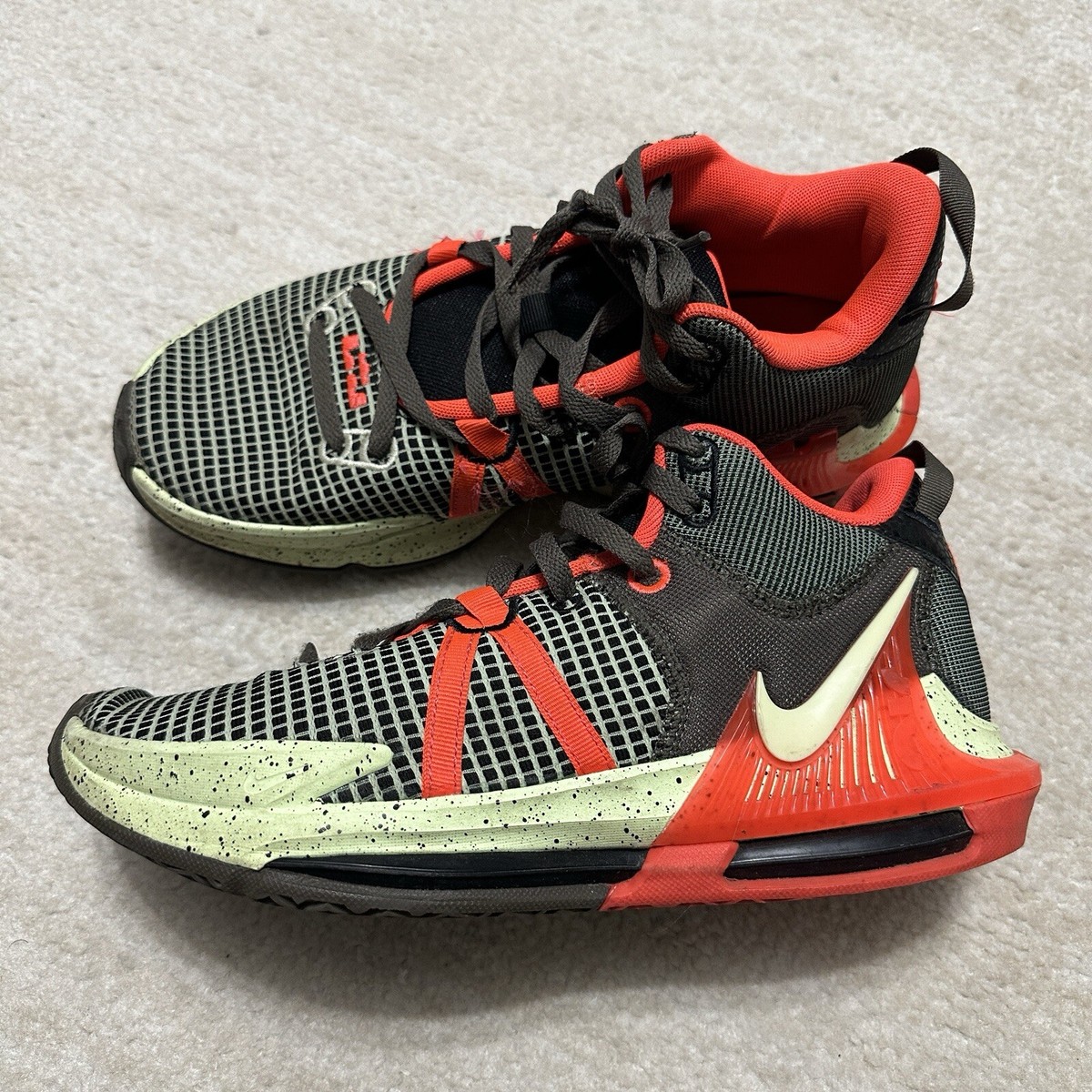 新品未使用 Nike LEBRON Witness VII Amazon.com | Nike Lebron Witness VII (Big Kid) | Basketball