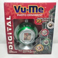 Vu-Me Digital Photo Christmas Ornament Up To 70 photos Green NEW