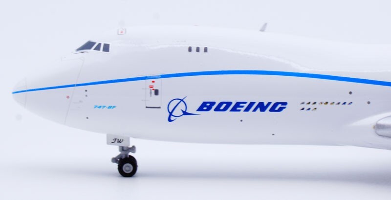 1:400 JC Wings B747-8F HOUSE COLOUR 