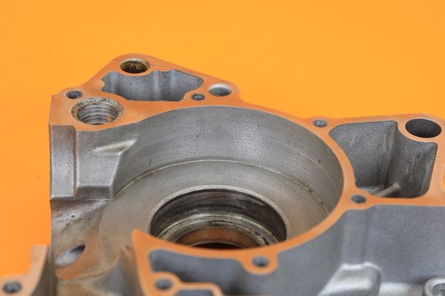 2000 00 YZ125 YZ 125 OEM Crankcase Crank Case Set Bottom End Left Right Cases - Picture 9 of 15