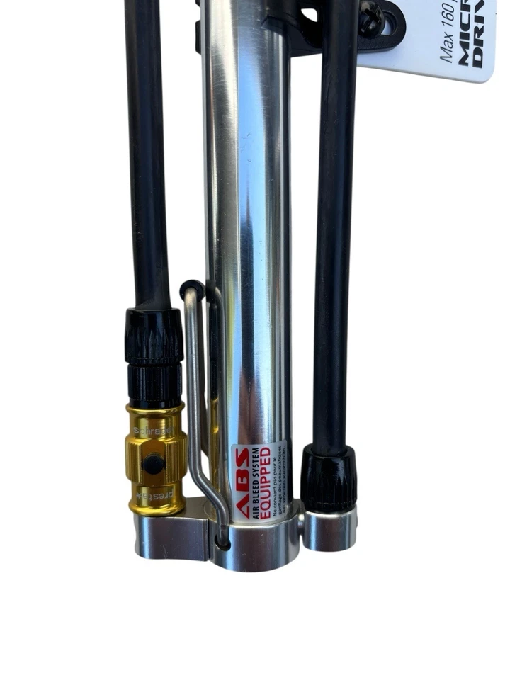 Bomba de cuadro de bicicleta Lezyne ABS Micro Floor Drive HP alta presión 160 PSI Presta/AV Foto 3 de 4