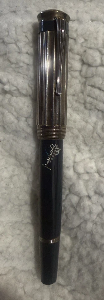 Montblanc Edición Escritor Charles Dickens Pluma Estilográfica 12587/18000 Foto 2 de 4