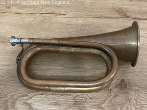 Vintage Unbranded Copper & Brass Bugle W/Mouthpiece Musical Instrument