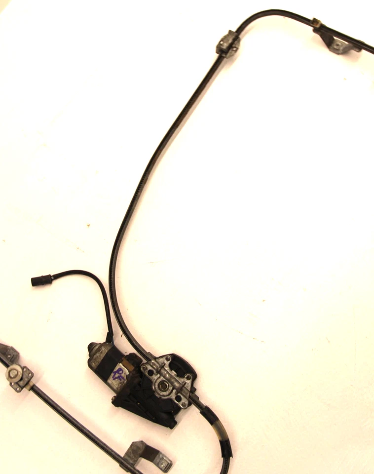 宝马原始设备制造商 E30 84-88 COUPE 乘客右前电动车窗调节器和电机 — 第 3/4 张图片