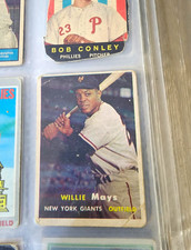 1957 Topps - Willie Mays #10 New York Giants Baseball Card, Base Set