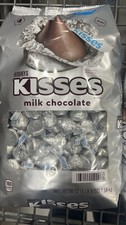HERSHEY'S KISSES Milk Chocolate Candy - 330 pcs, Bulk Bag Candies, 56 Oz.