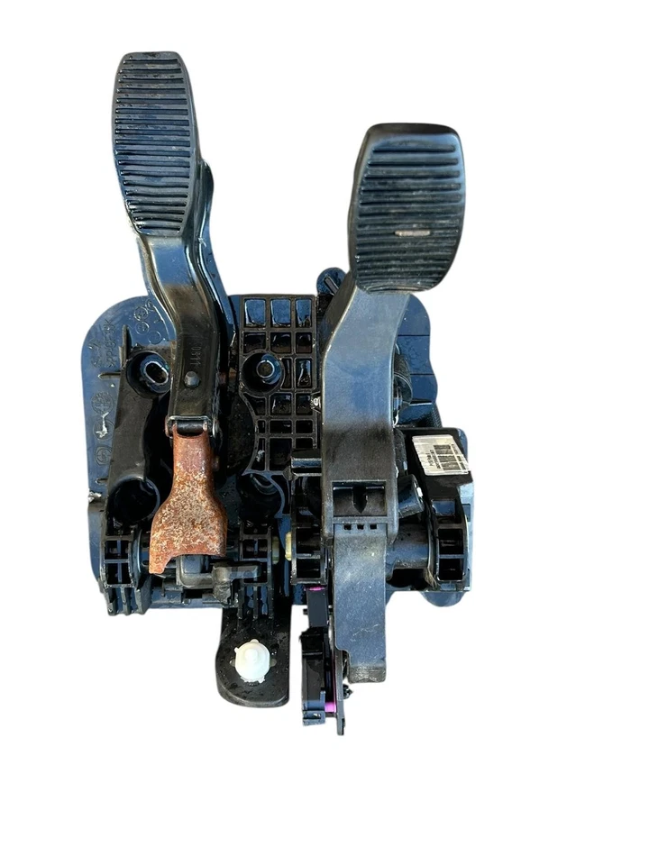 1709948 Pedaliera  ford ka 1300 tdci 75 cv 2008/2016 - Immagine 2 di 4