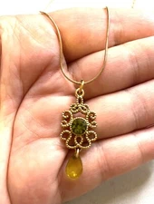 2.275 Vintage necklace, chain, gold tone, filigree pendant, Bellabeat