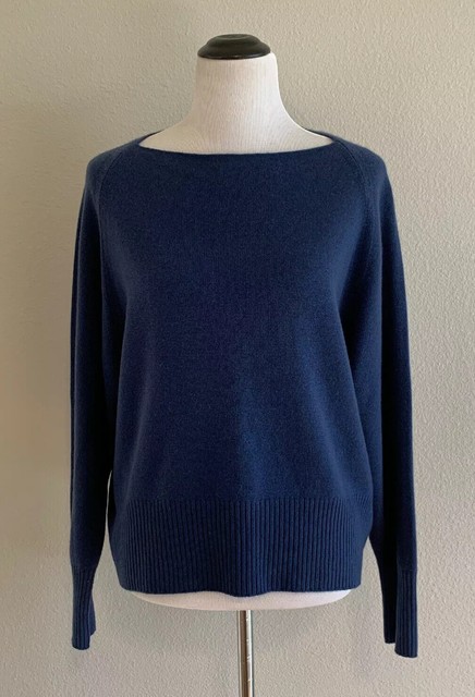 NWT $355 VINCE Navy Blue Boxy 100% Cashmere Sweater Size M | eBay