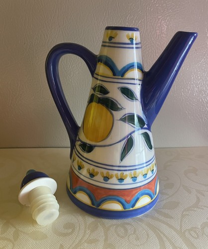 LIVING ART TEAPOT OIL BOTTLE MAJOLICA YELLOW, BLUE, GREEN. HAND PAINTED - Picture 8 of 12