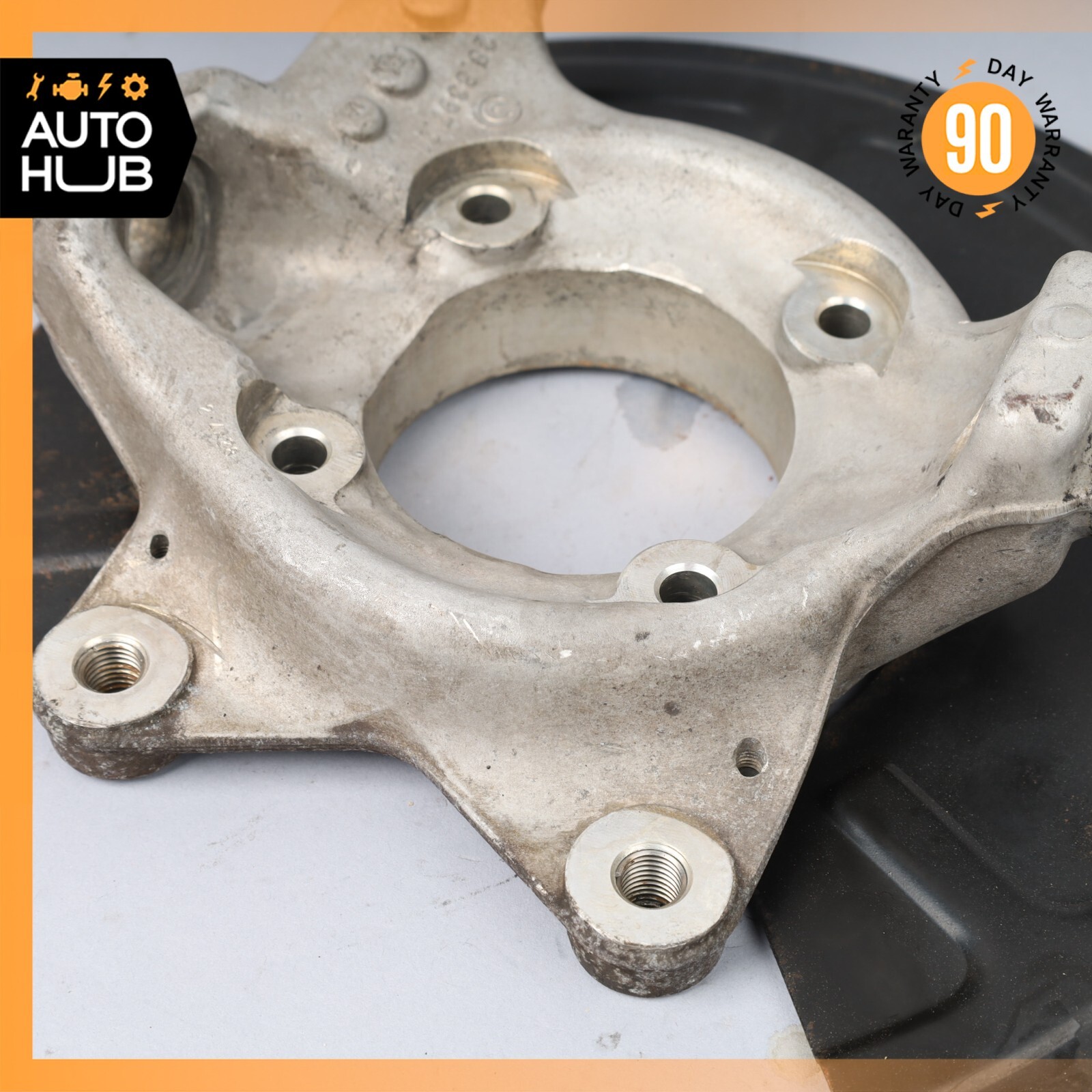 02-04 Maserati Spyder 4200 Front Left Driver Side Spindle Knuckle OEM