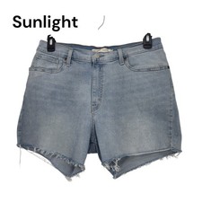 Levis Signature Womens Denim Vintage Original Shorts Size 10 Light Wash Raw Hem