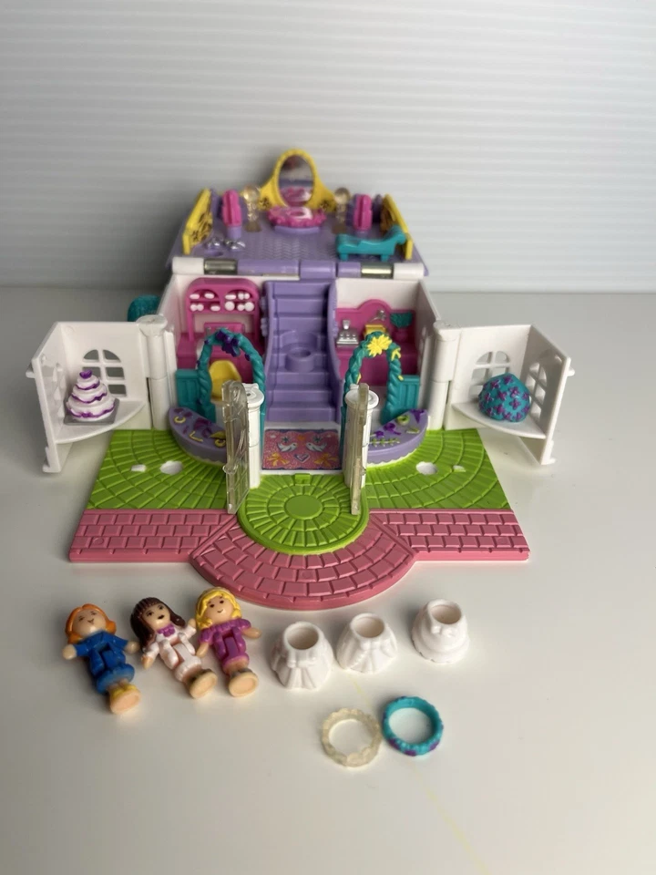 Polly Pocket Light-Up Bridal Salon COMPLETE AND WORKING - Image 3 of 4