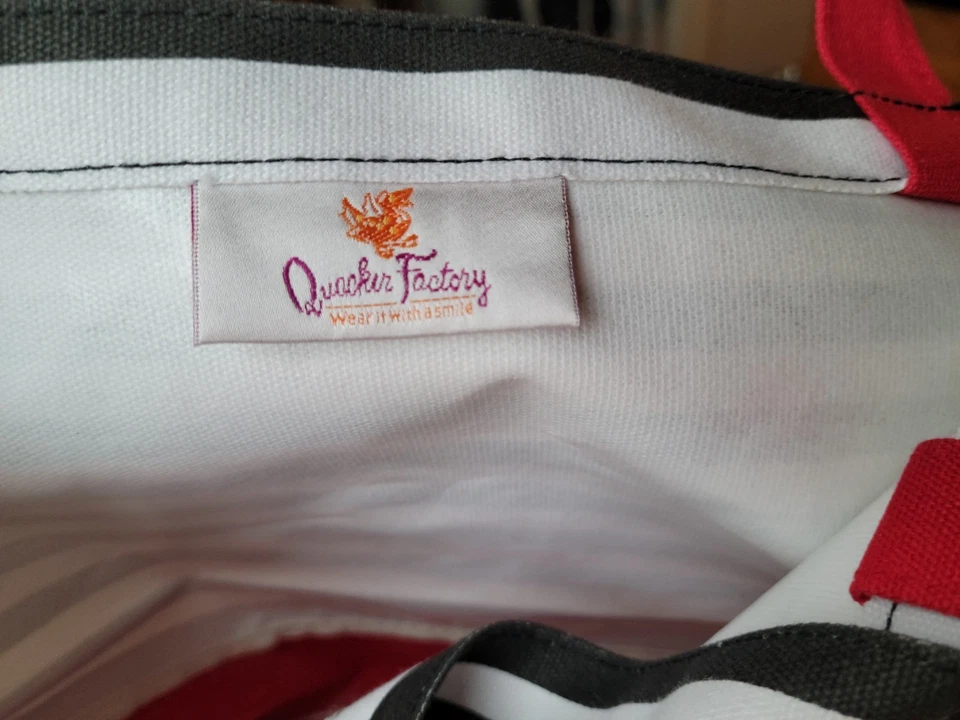 Bolso de lona náutica a rayas Quacker Factory con lentejuelas langosta Foto 4 de 4