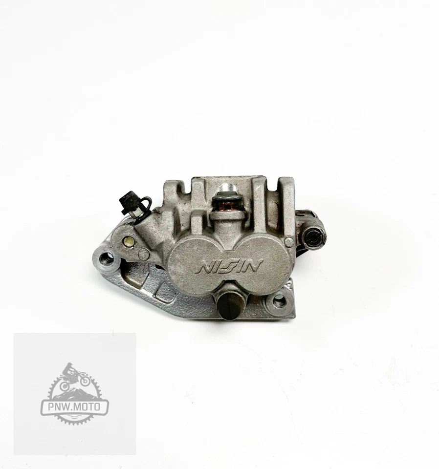 2000 Yamaha YZ426F YZ WR 426F OEM SUPORTE DE PINÇA DE FREIO DIANTEIRO 2001 2002 - Imagem 2 de 4