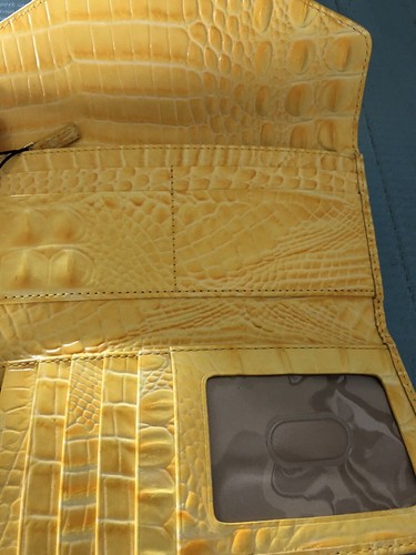 Brahmin Veronica Wallet NWT ~ Yellow ~ What’s Up, Buttercup? 💛 - Picture 3 of 4