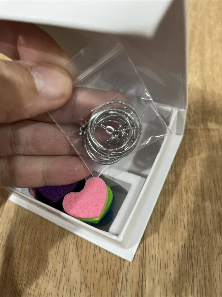 Lademayh Moda Joyería Collar Corazón Colgante Difusor de Aceite Esencial Nuevo Foto 4 de 4