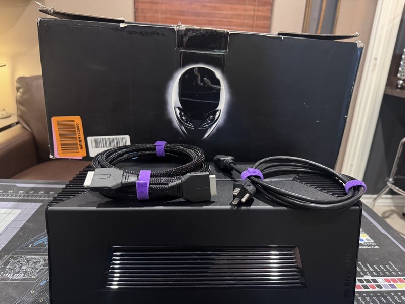 Dell Alienware Graphics Amplifier NOT TESTED - NO GPU - CABLES INCL