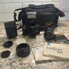Minolta 7000 MAXXUM SLR Camera Set With Flash, Lenses Bag