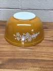 Vintage Pyrex "Butterfly Gold 2" Mixing Bowl - #403 - 2 1/2 QT.