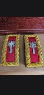 Knights Templar Past Commander Shoulder Boards in Bullion